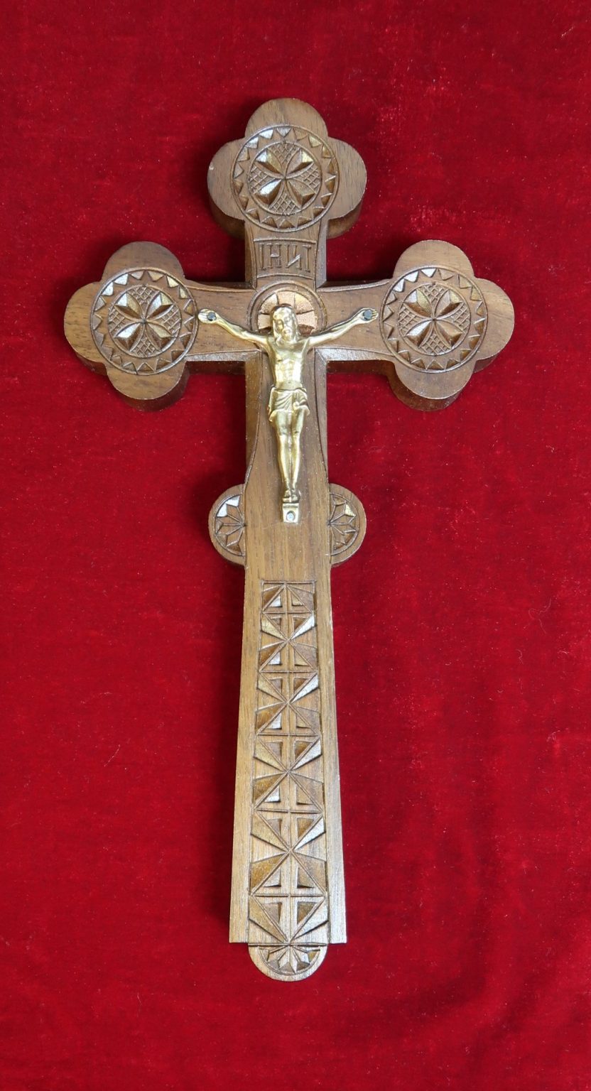 wooden-wall-crucifix-3-byzantine-church-supplies